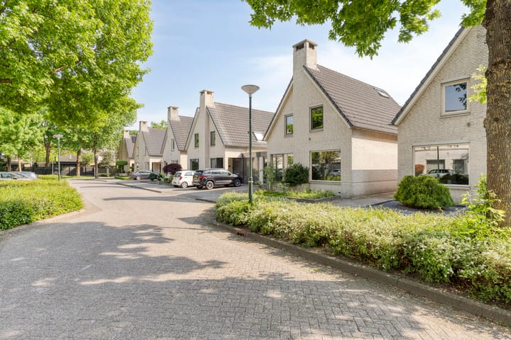 Foto 32 van Bartokstraat 53