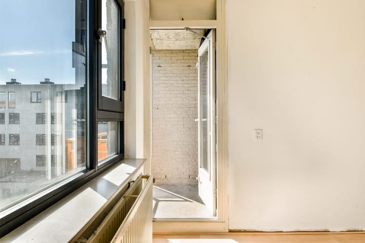 Photo 16 of Boris Pasternakstraat 369