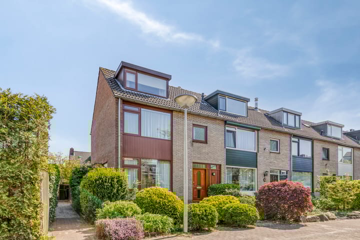 Foto 2 van Curielaan 1