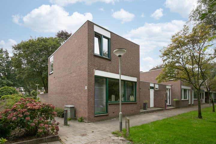 Foto 14 van Kennedyplantsoen 26