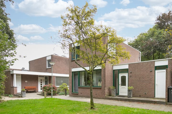 Foto 15 van Kennedyplantsoen 26