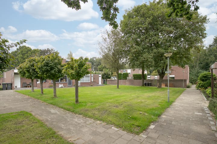 Foto 16 van Kennedyplantsoen 26