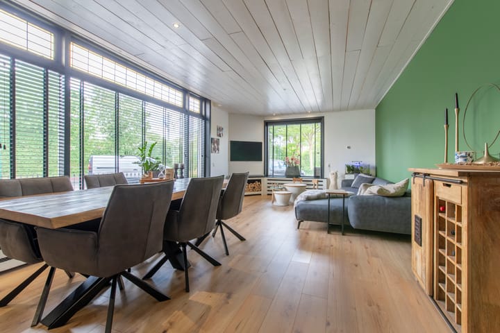 Foto 2 van Parallelweg 8