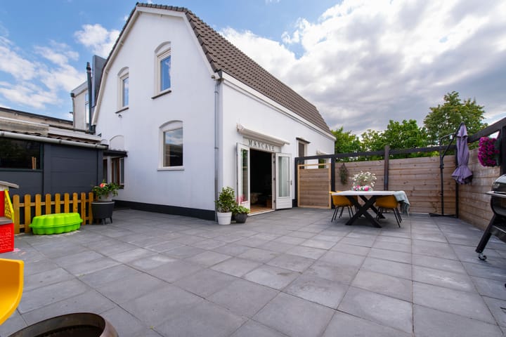 Foto 3 van Parallelweg 8