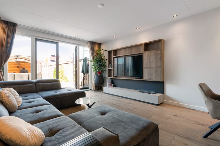 Foto 8 van Cederhout 6