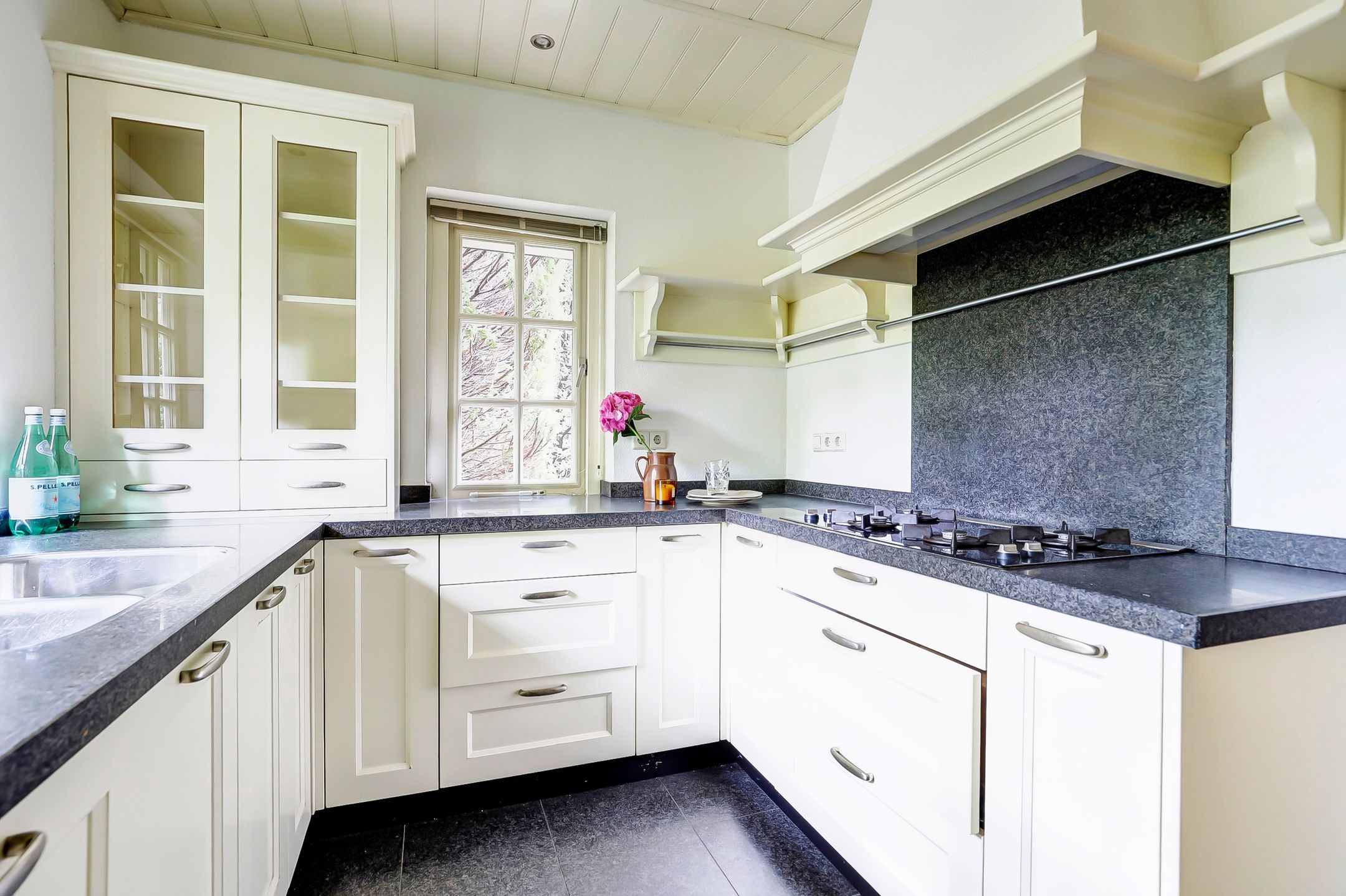 Foto 12 van den Blieklaan 41