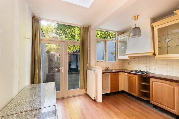 Foto 9 van Spuiweg 132