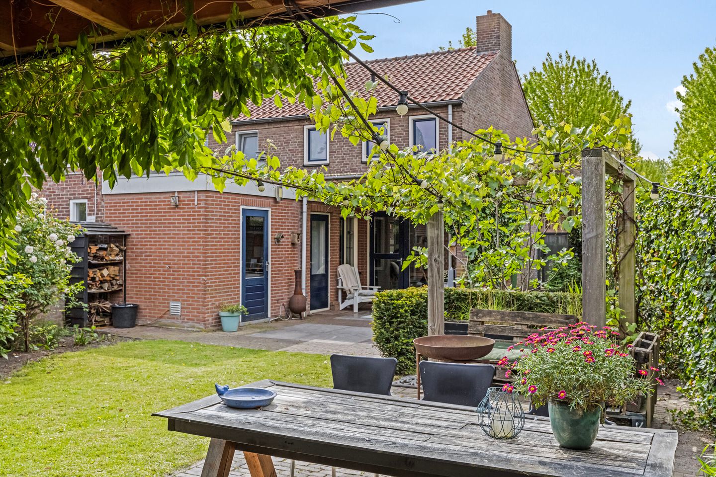 Foto 5 van Van Loëstraat 11