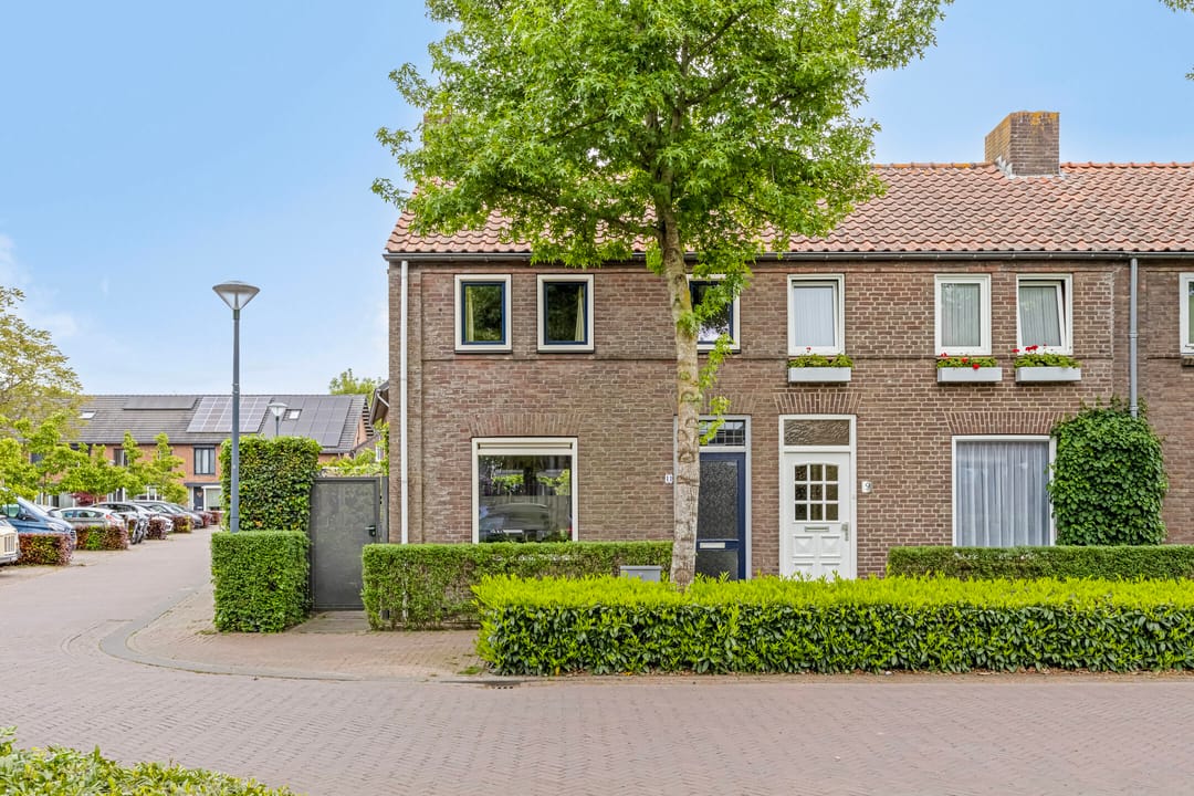 Foto 8 van Van Loëstraat 11