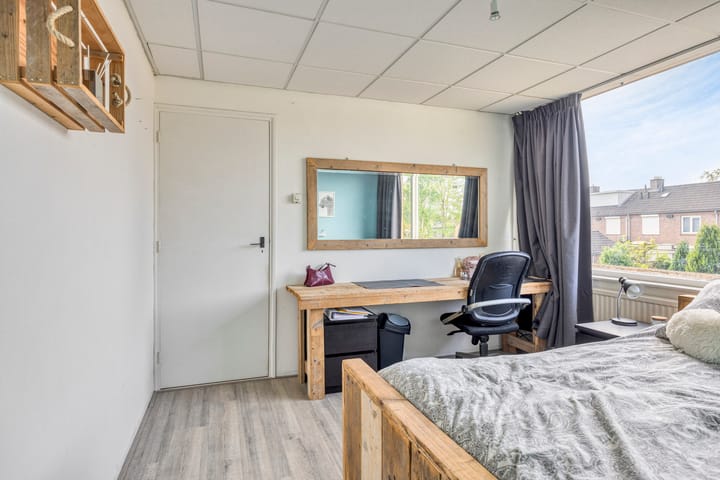 Foto 18 van Doctor Poelsstraat 14