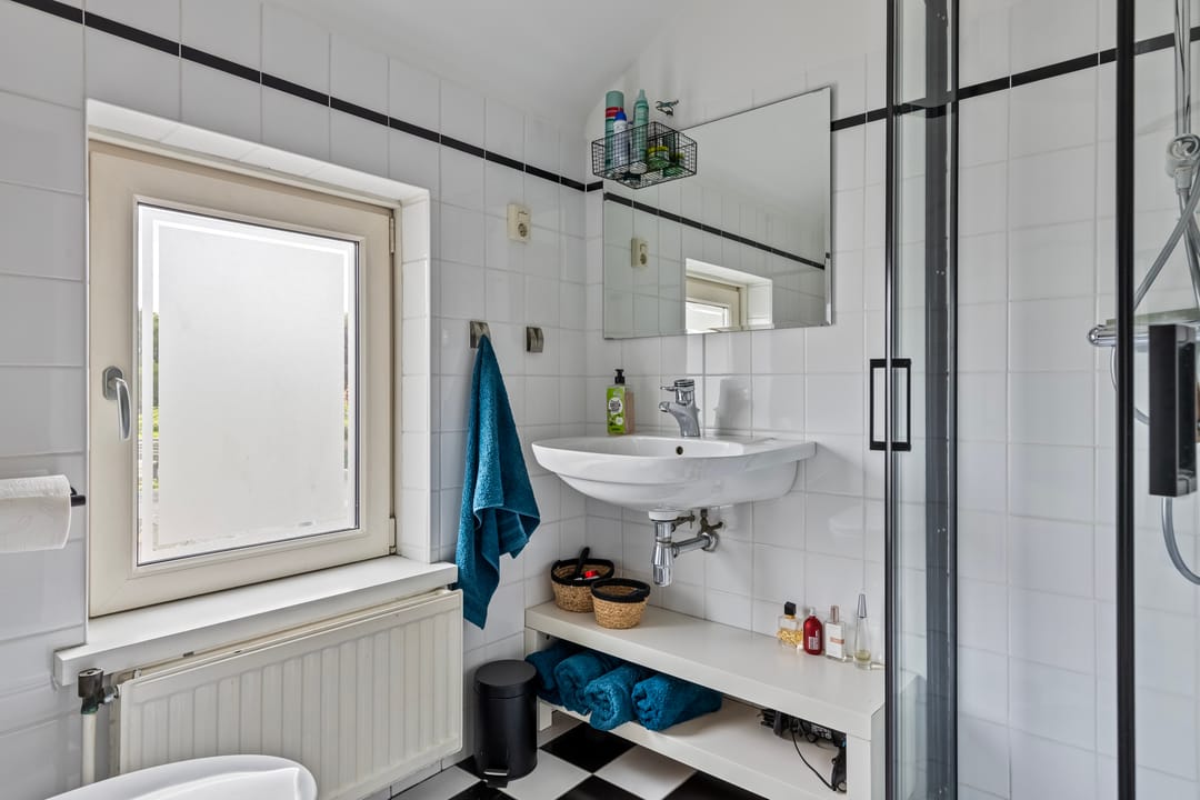 Foto 26 van Van Loëstraat 11