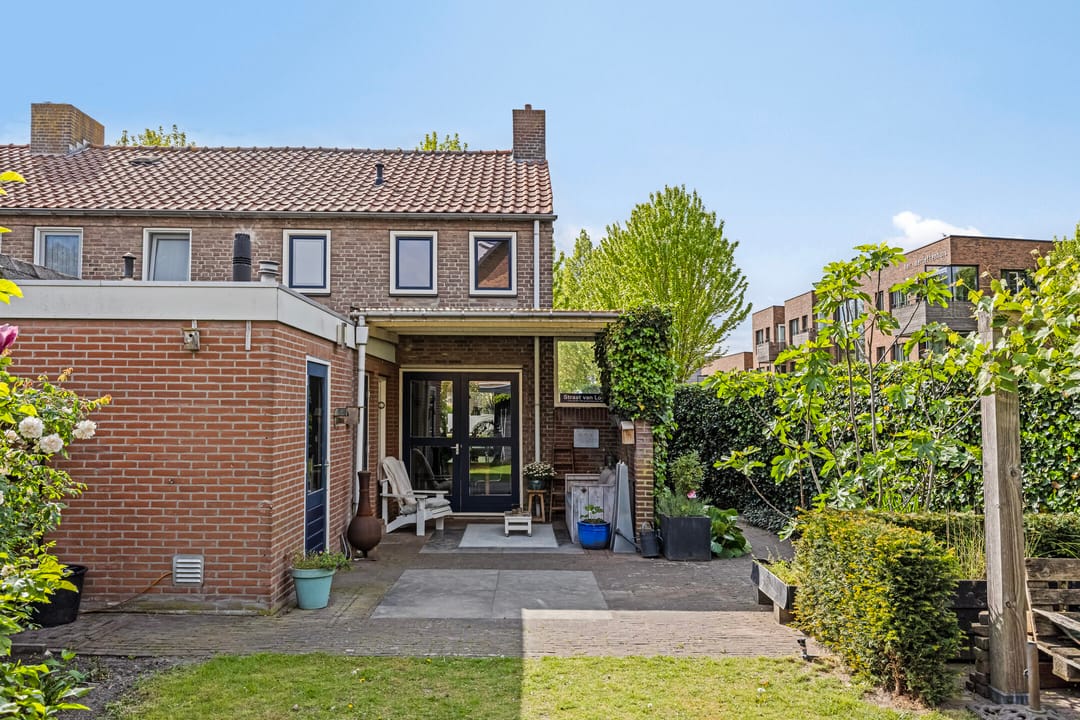 Foto 28 van Van Loëstraat 11