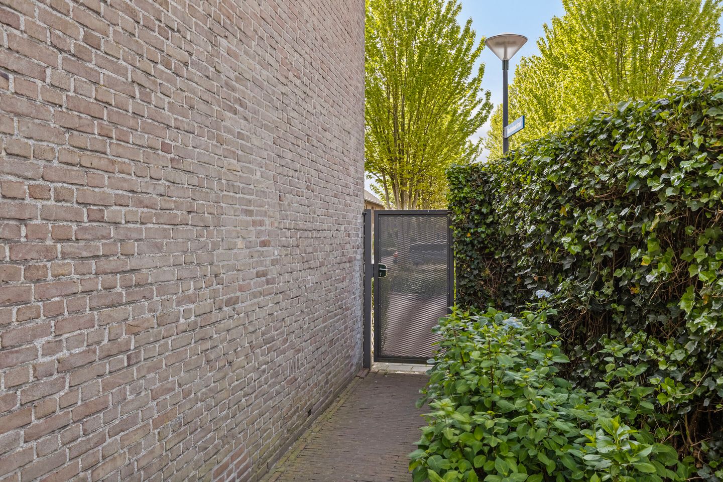 Foto 35 van Van Loëstraat 11