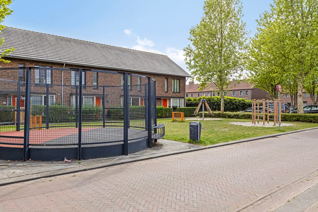 Foto 37 van Van Loëstraat 11