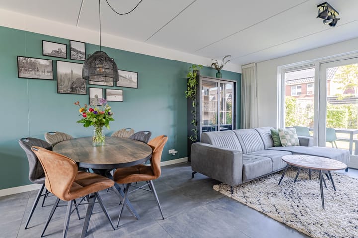 Photo 10 of Wilgenroos 29