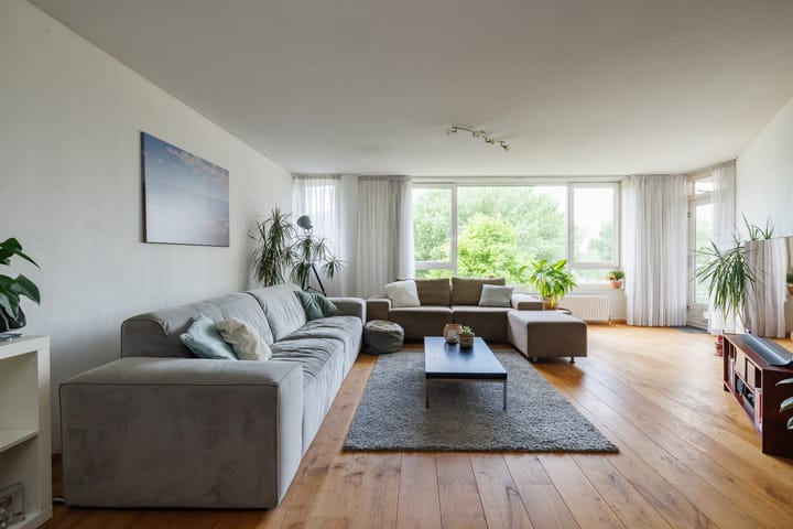 Foto 2 van James Stewartstraat 72