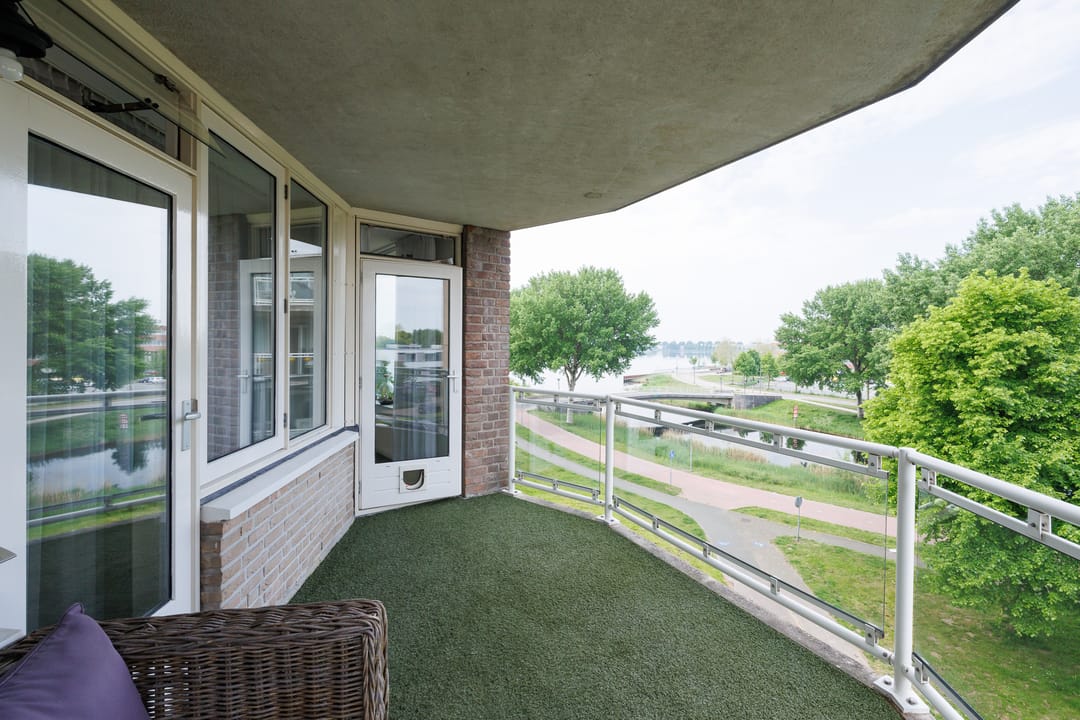 Foto 16 van James Stewartstraat 72