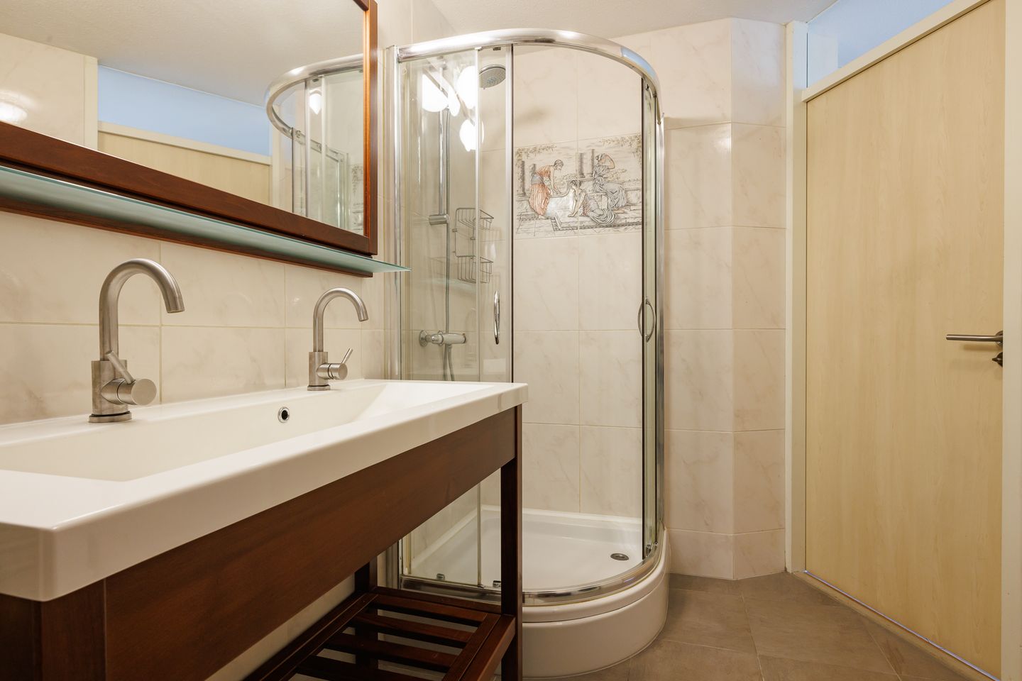 Foto 20 van James Stewartstraat 72