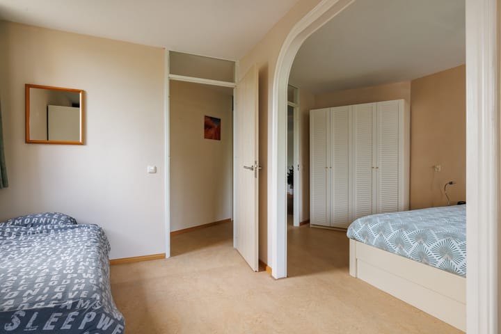 Foto 27 van James Stewartstraat 72