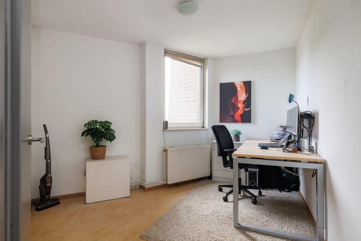 Foto 30 van James Stewartstraat 72