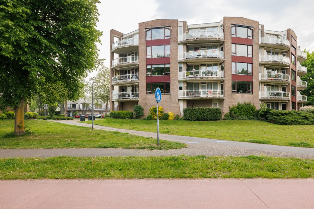 Foto 31 van James Stewartstraat 72