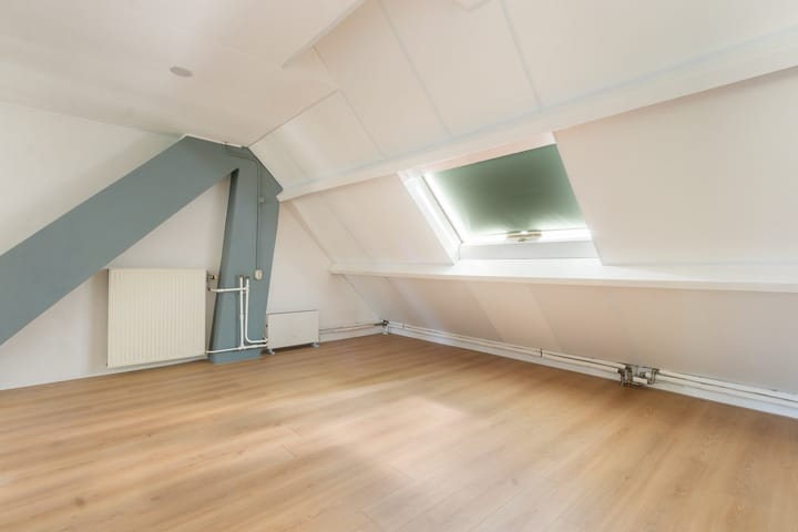 Foto 27 van Van Baerlestraat 36