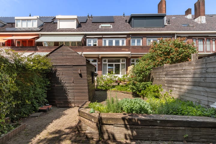 Foto 33 van Van Baerlestraat 36