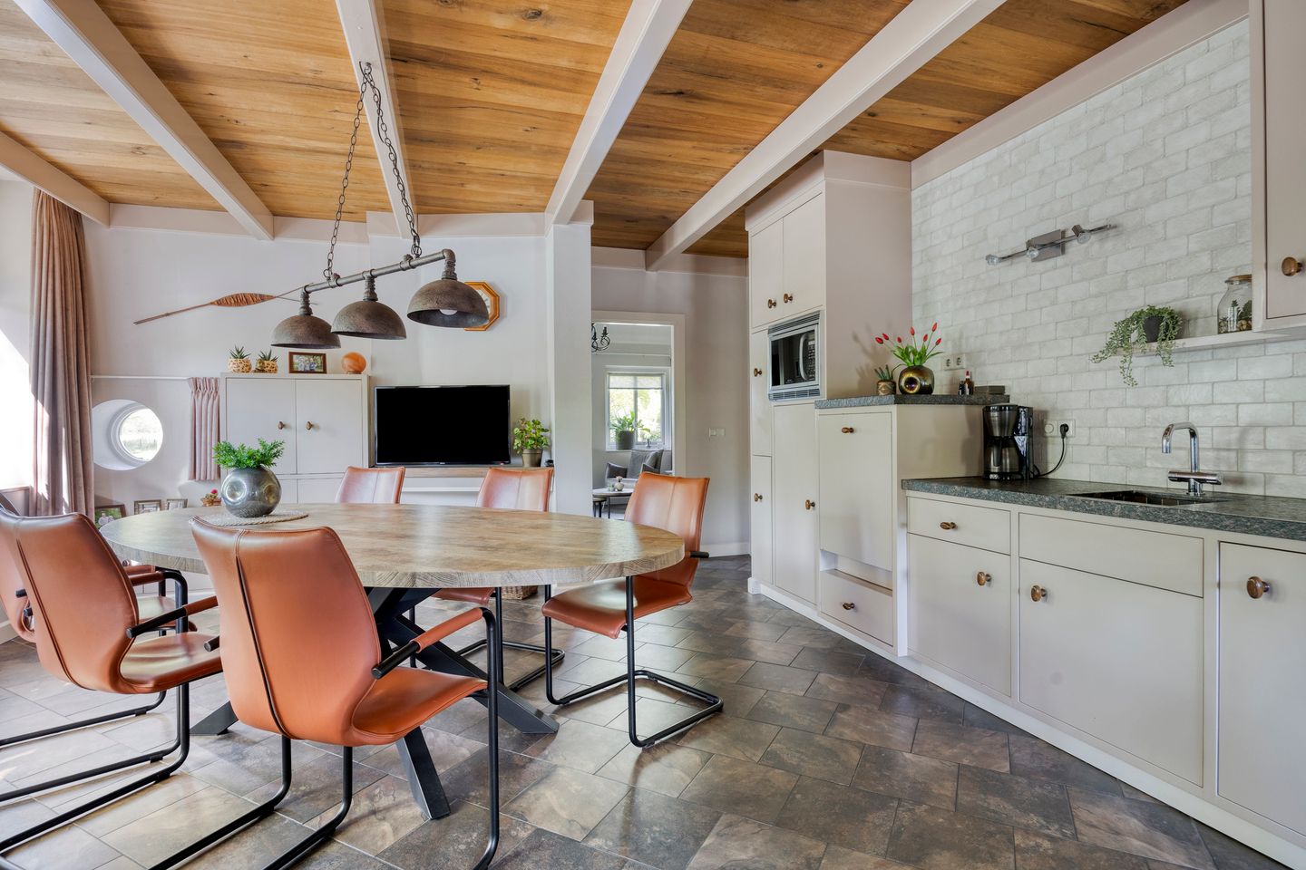 Foto 10 van Ten Darperweg 4