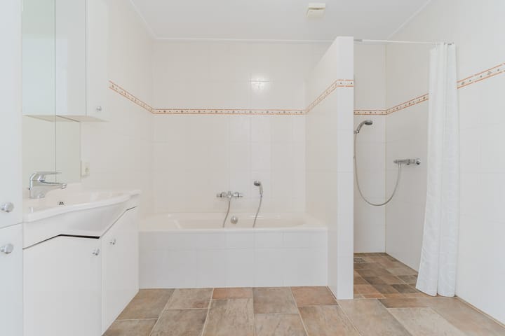 Foto 5 van Frederik Hendrikstraat 44