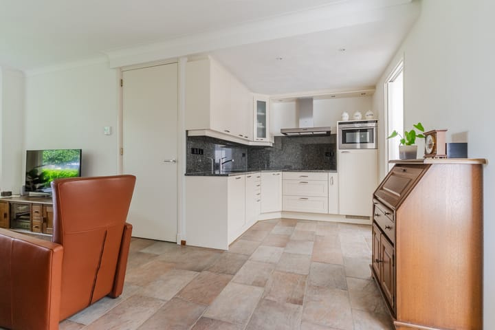 Foto 15 van Frederik Hendrikstraat 44