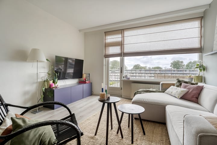 Foto 10 van Troelstrastraat 42