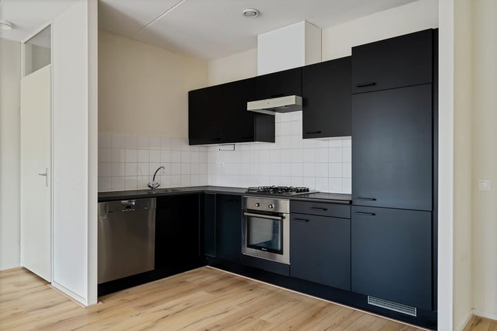 Photo 8 of H.J. van Heekplein 58-21