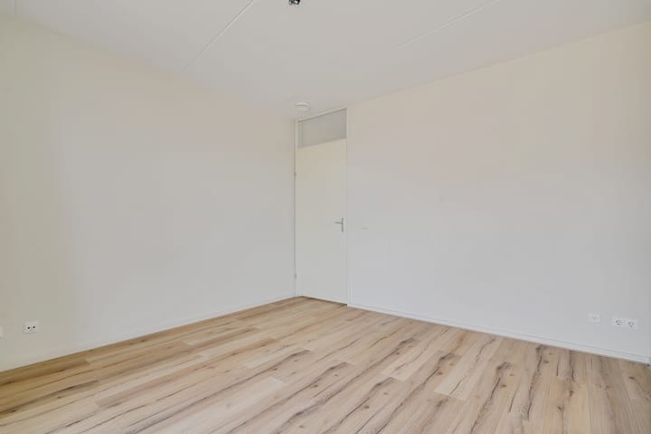 Photo 12 of H.J. van Heekplein 58-21