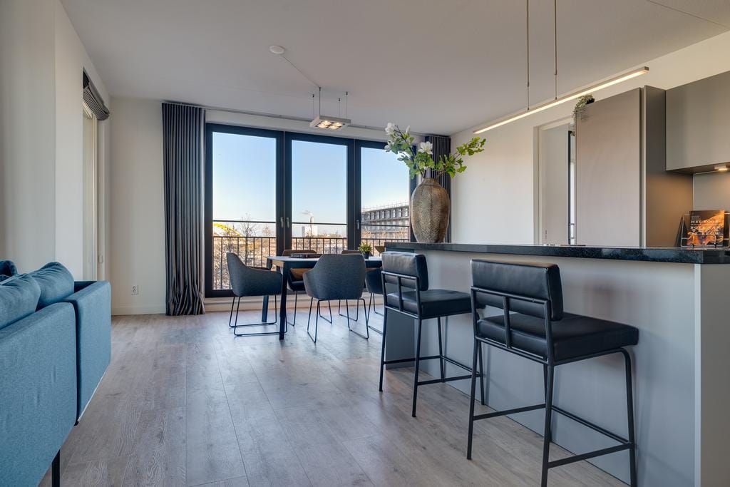 Foto 6 van San Marinostraat 149