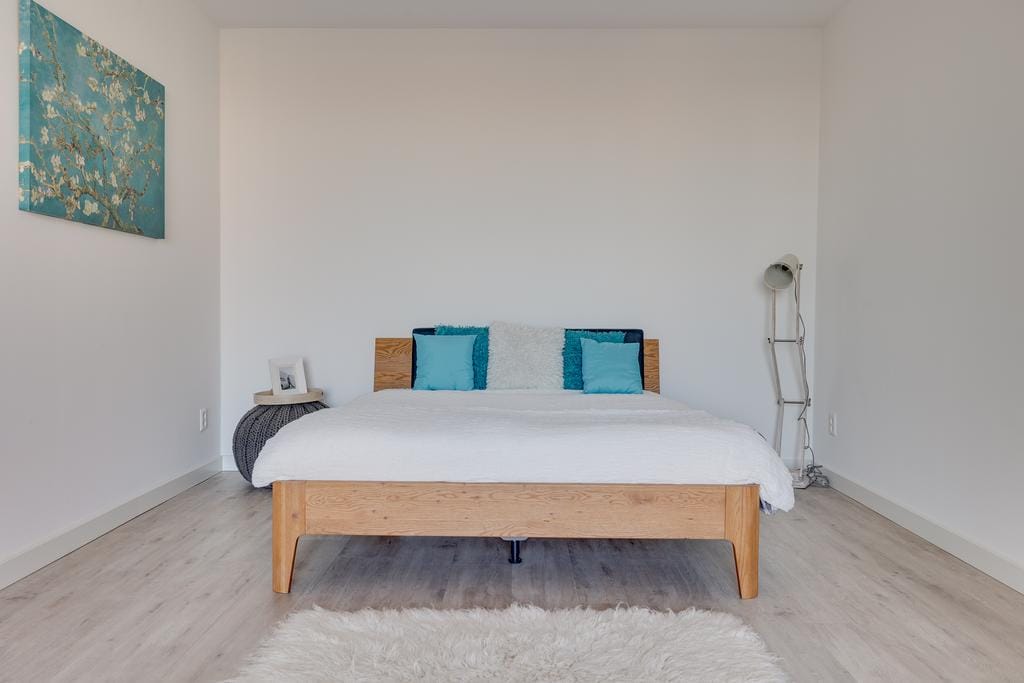 Foto 12 van San Marinostraat 149