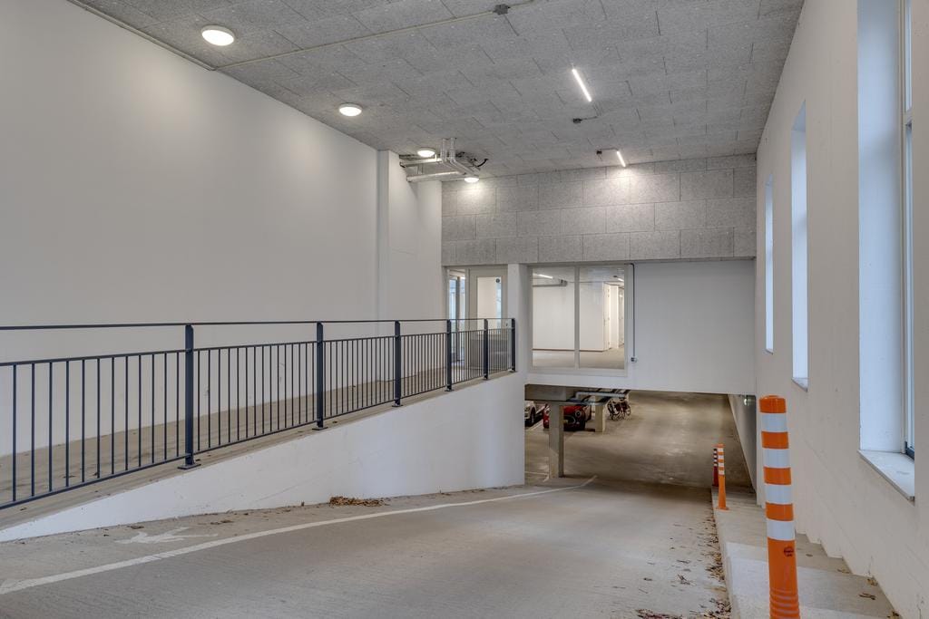 Foto 24 van San Marinostraat 149