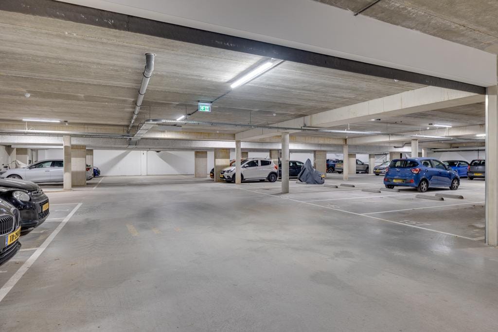 Foto 25 van San Marinostraat 149