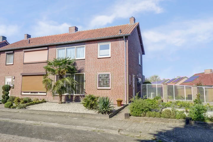 Foto 1 van St. Odastraat 34