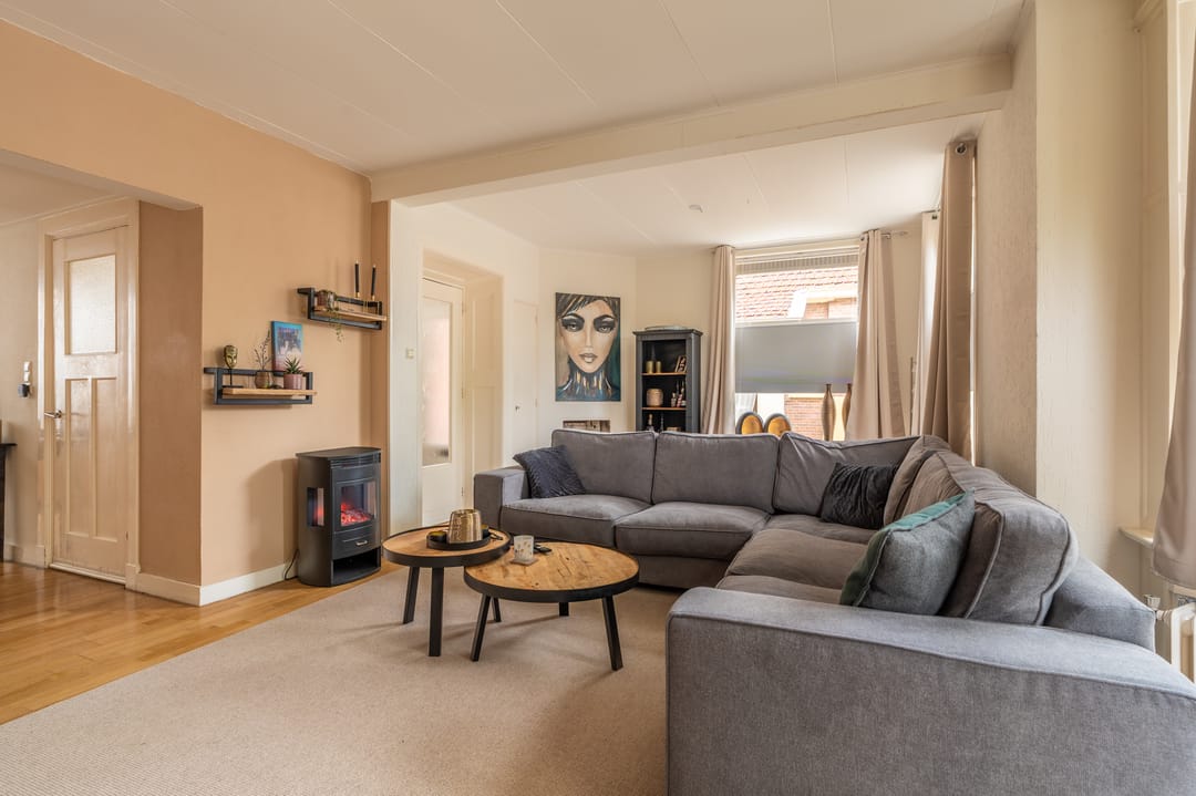 Photo 22 of C.W. Lubbersstraat 4