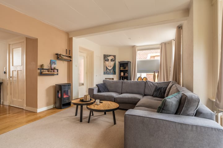 Foto 22 van C.W. Lubbersstraat 4