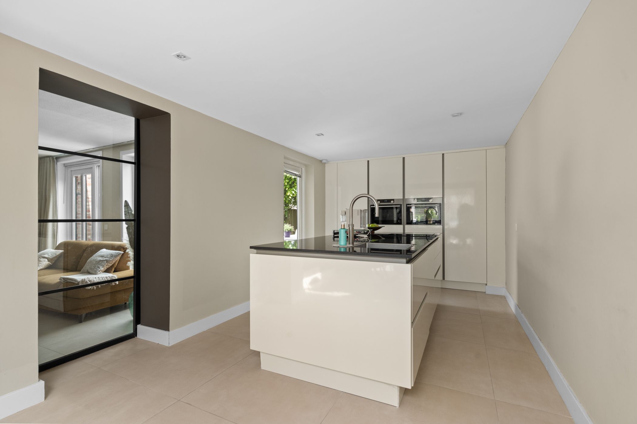 Foto 15 van Waalsteen 33