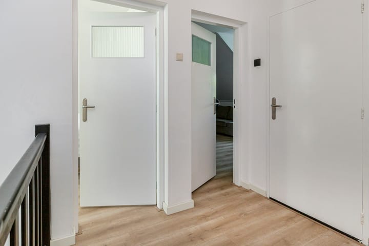 Foto 16 van Mgr P.J. Willekenslaan 133