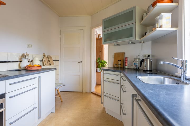 Foto 10 van Van Diemenstraat 79