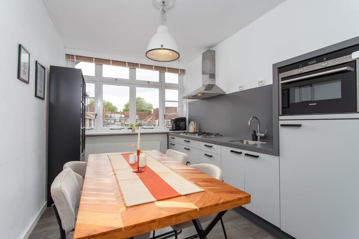 Photo 9 of Edisonstraat 18