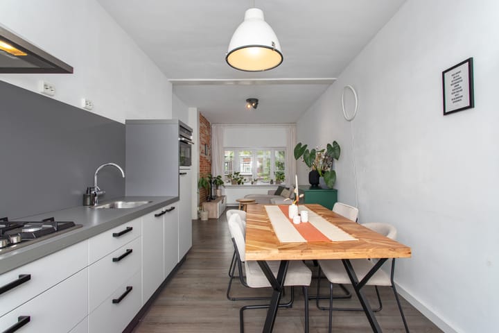 Photo 11 of Edisonstraat 18