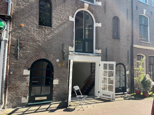 View photo 4 of Spuistraat 9-B