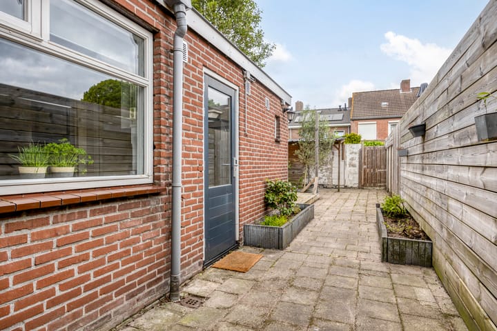 Foto 31 van Oerlesestraat 151