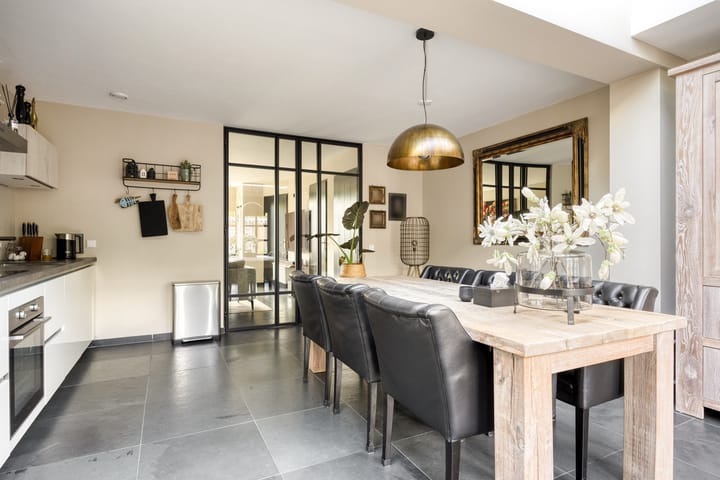 Foto 8 van Naardenstraat 161