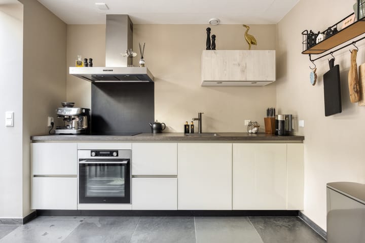 Foto 9 van Naardenstraat 161