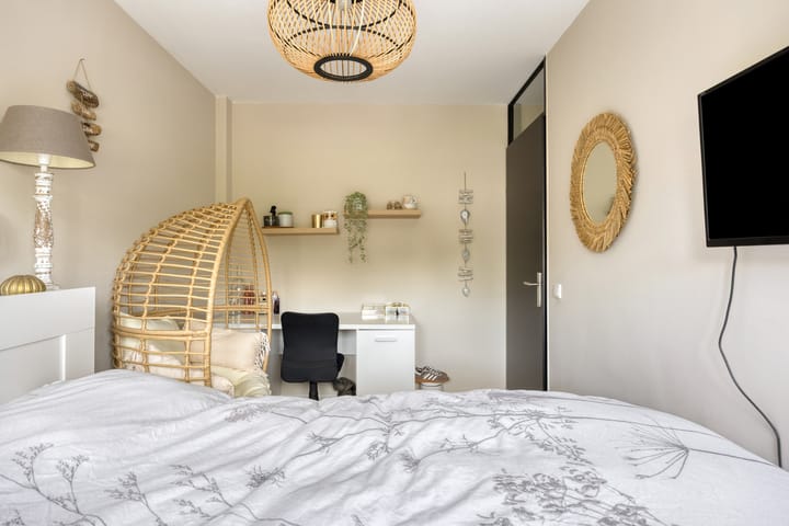 Foto 17 van Naardenstraat 161